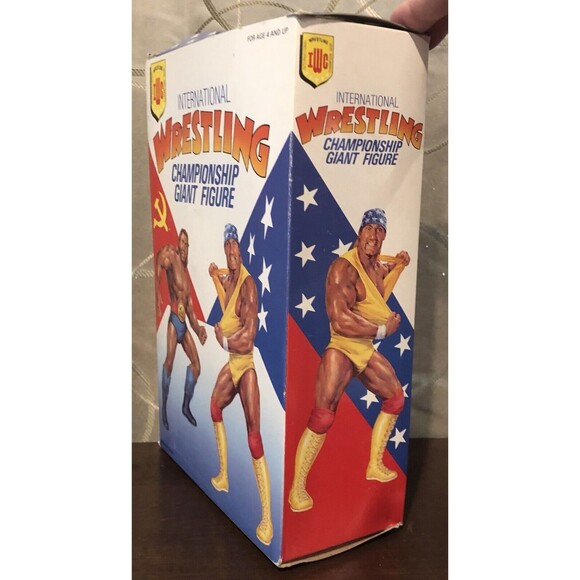 Vintage IWC Sting Giant Figure Wrestling Action Figure Damaged Box Rare Find 10" - Picture 4 of 12